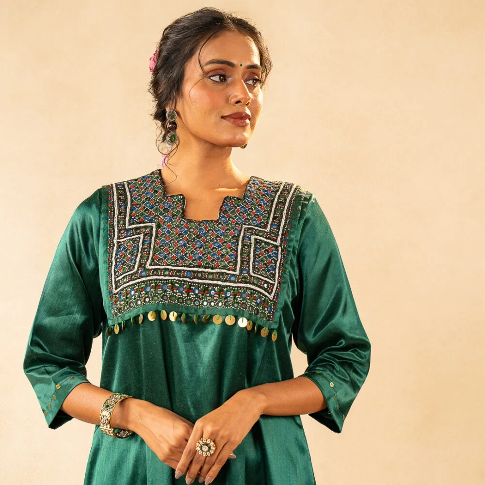 Kutchi Patch Green Cord-Set