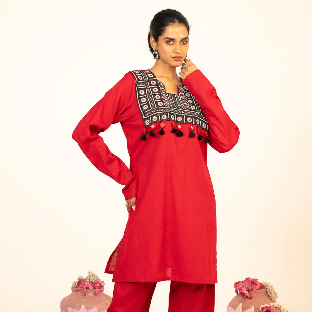 Kutchi Patch Red Cord-Set