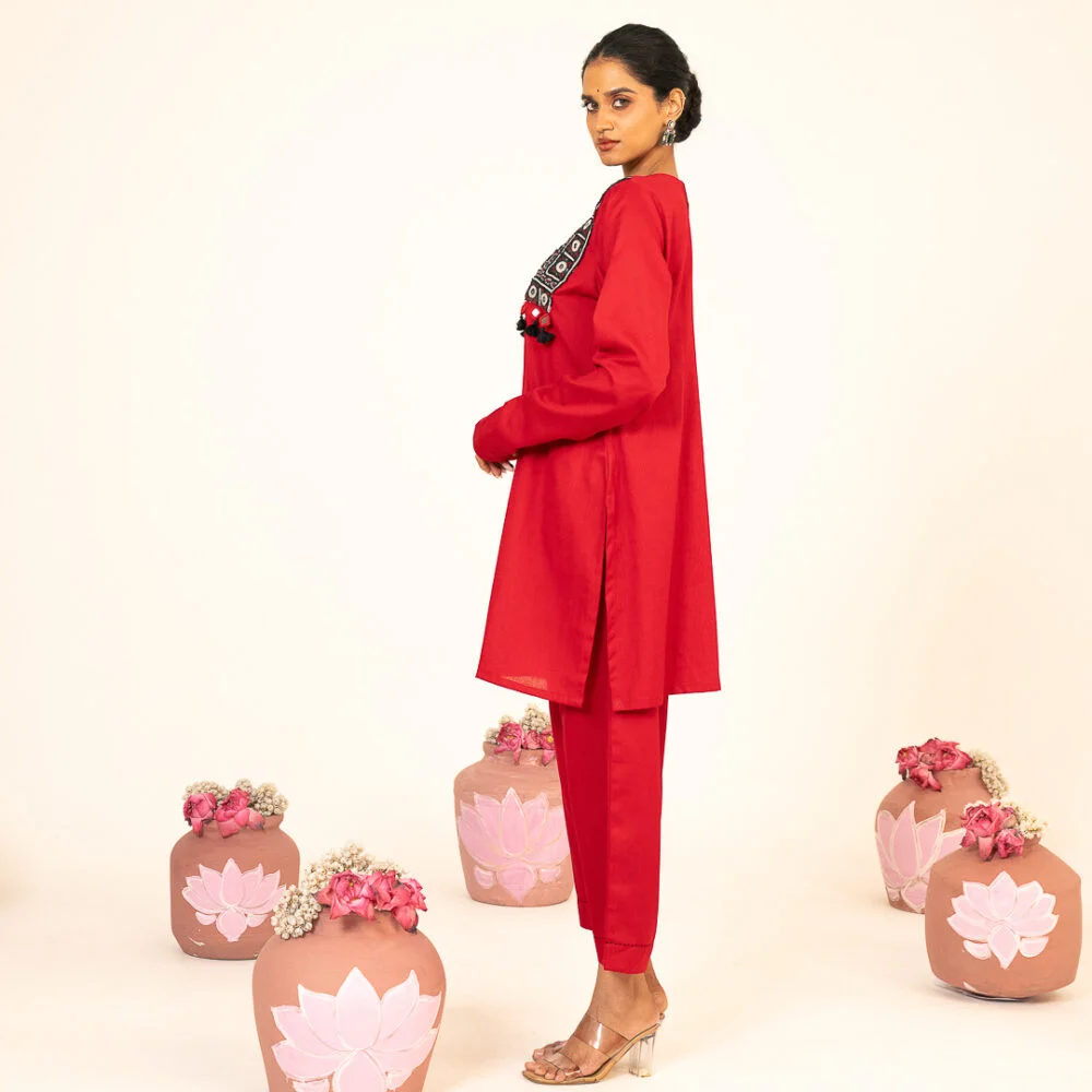 Kutchi Patch Red Cord-Set