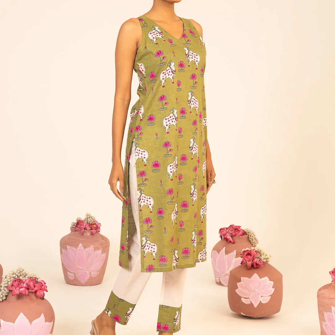 Dhenu sleeveless Kurta Set