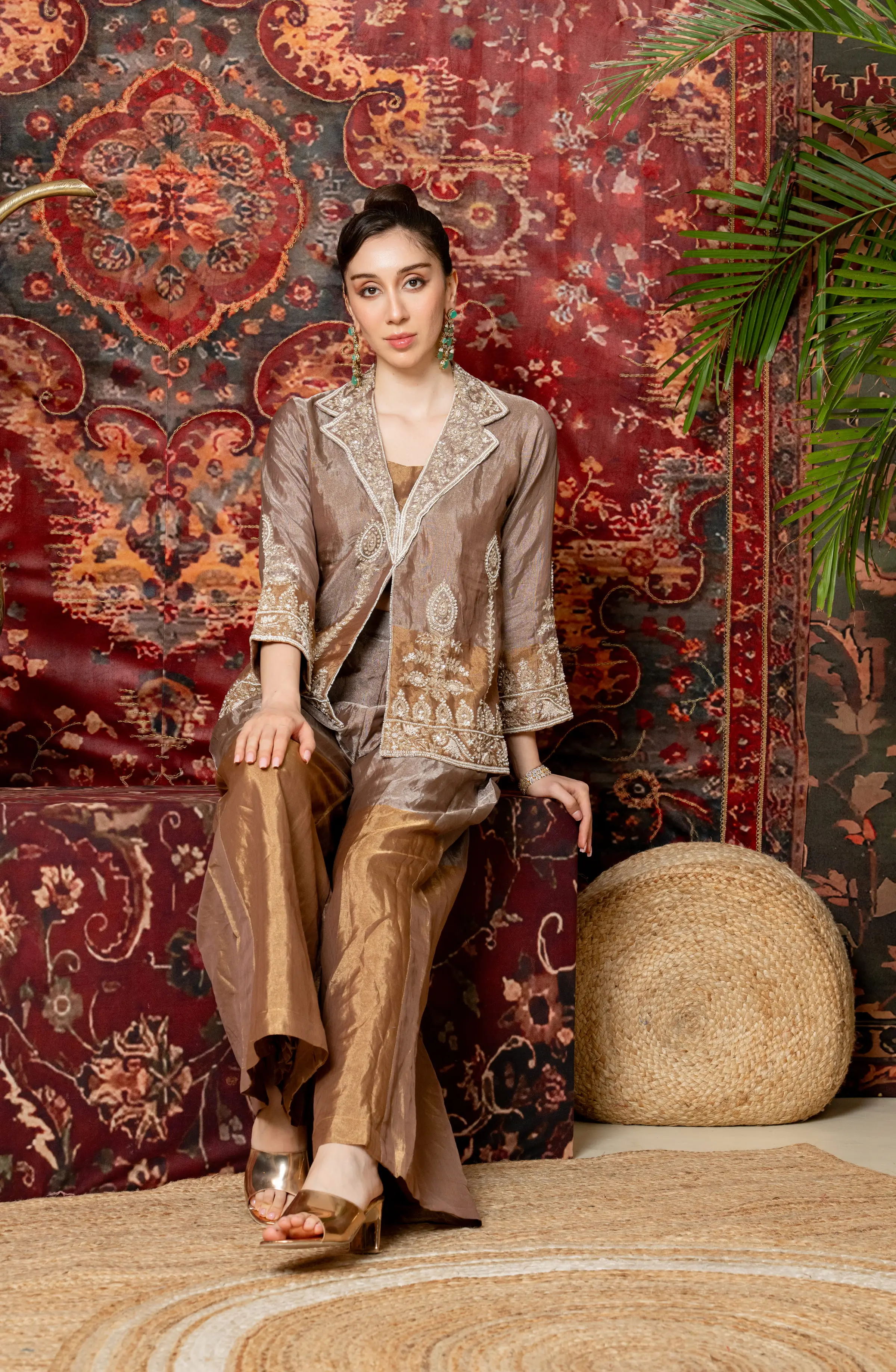 Serein Tissue Embroidered Jacket Set