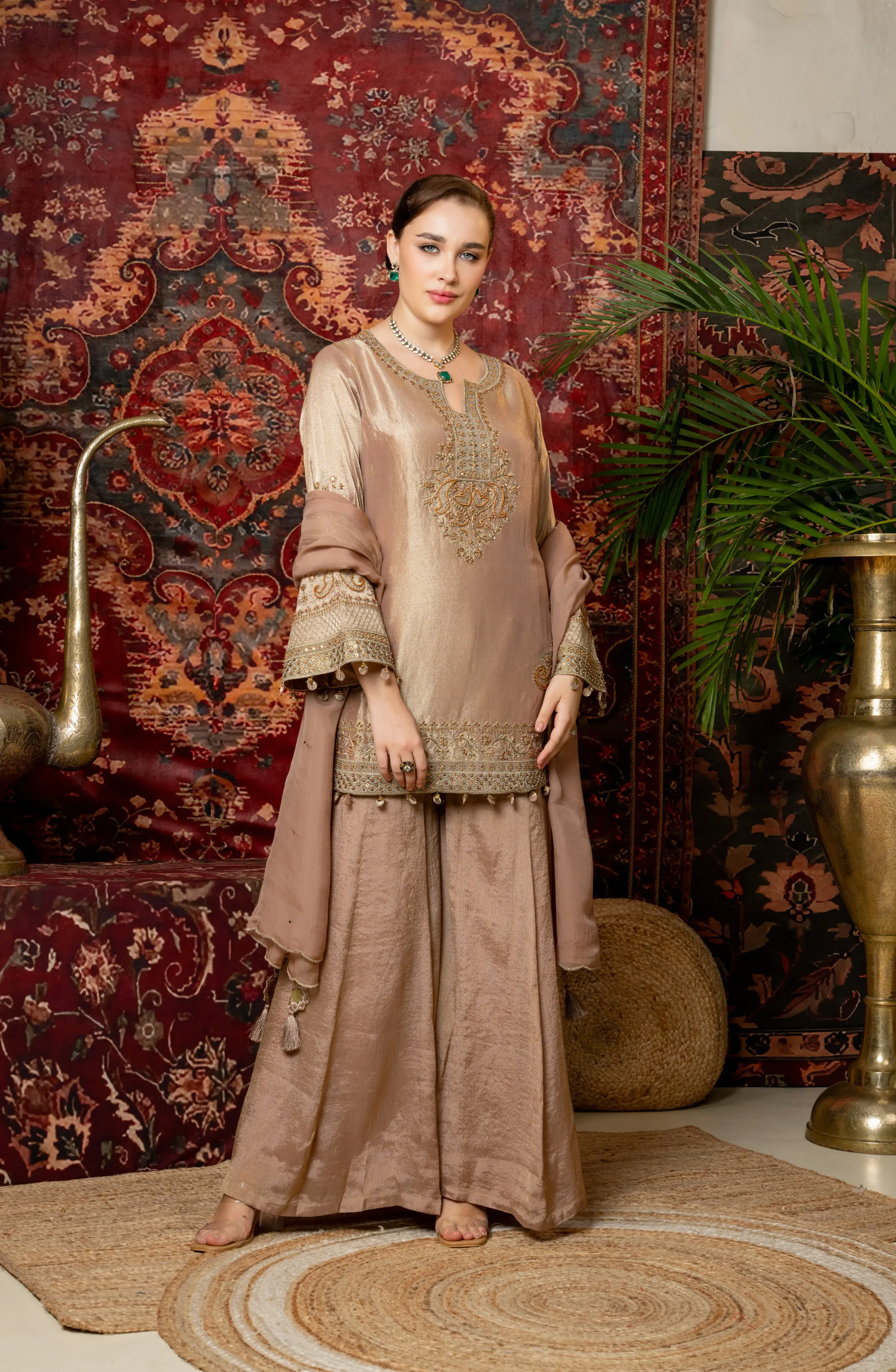 Zarmina Grace Embroidered Kurta Set