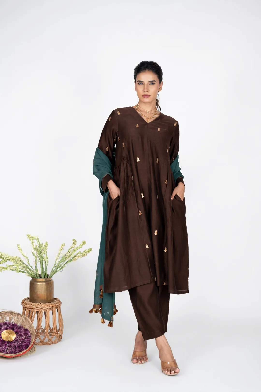 Saanjh Brown Kurta Set With Green Dupatta